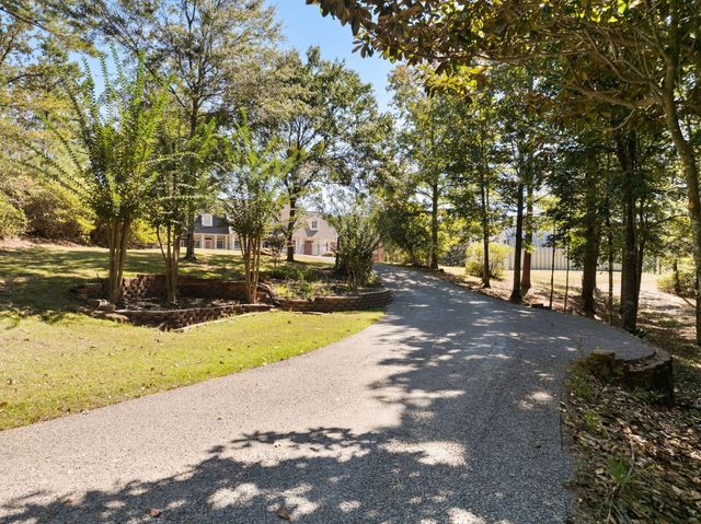 60 Grand Blvd, Hattiesburg, MS 39402