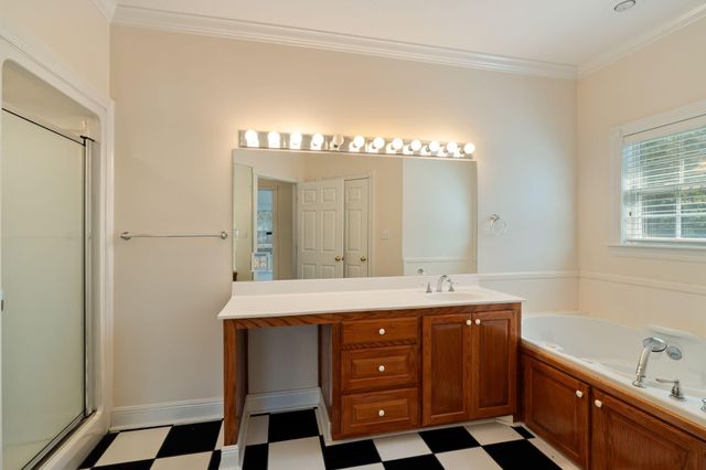 60 Grand Blvd, Hattiesburg, MS 39402