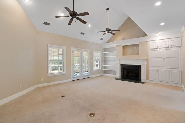 60 Grand Blvd, Hattiesburg, MS 39402