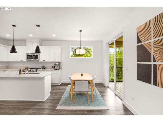 939 Se ROBERTS Ave, Gresham, OR 97080