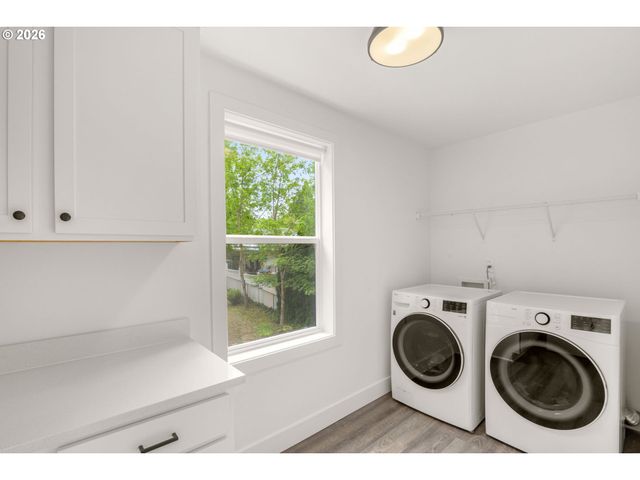 939 Se ROBERTS Ave, Gresham, OR 97080
