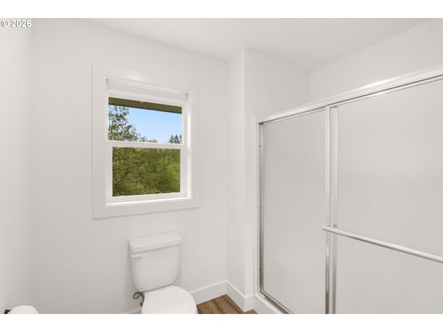939 Se ROBERTS Ave, Gresham, OR 97080