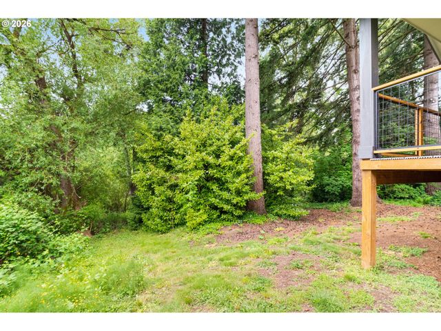 939 Se ROBERTS Ave, Gresham, OR 97080