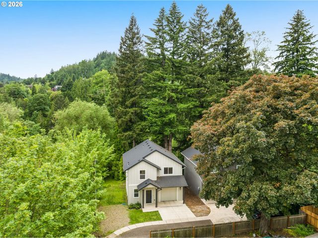 939 Se ROBERTS Ave, Gresham, OR 97080