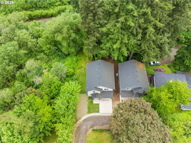 939 Se ROBERTS Ave, Gresham, OR 97080