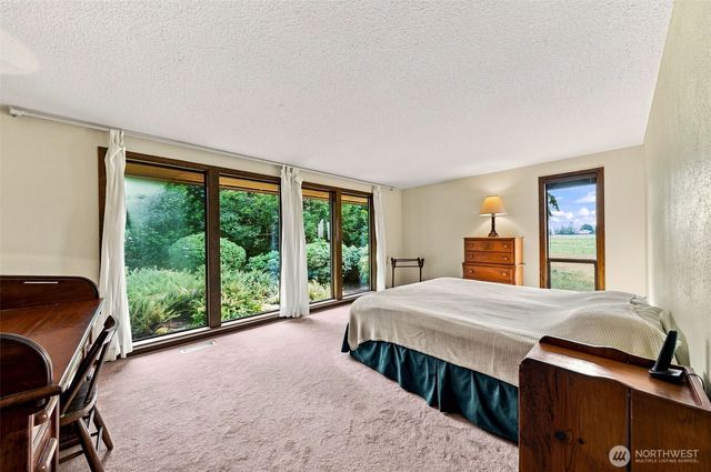 18916 SE 440th Street, Enumclaw, WA 98022