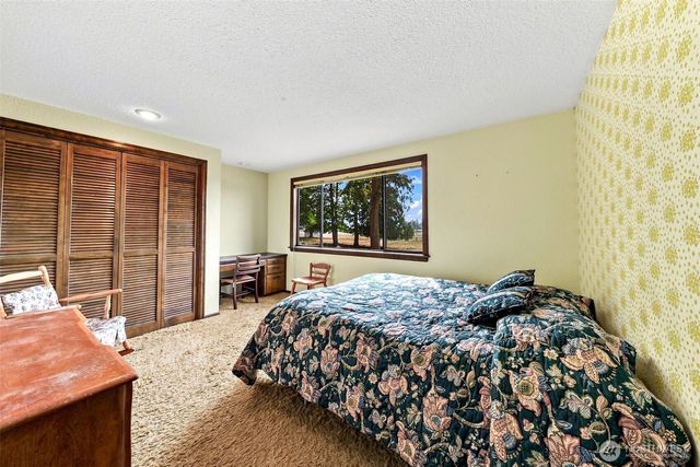 18916 SE 440th Street, Enumclaw, WA 98022