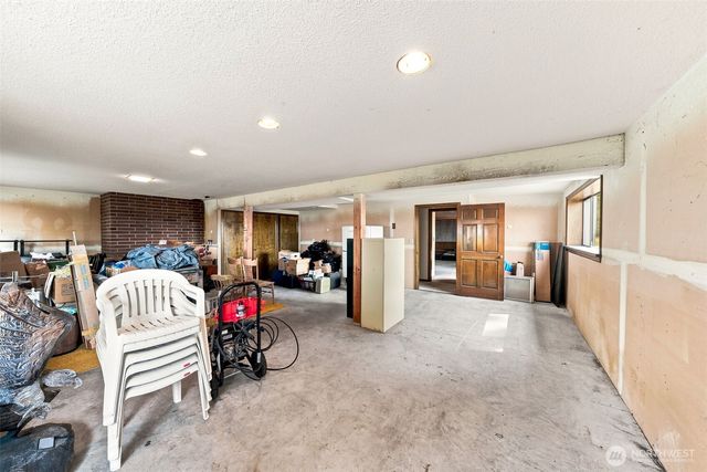 18916 SE 440th Street, Enumclaw, WA 98022
