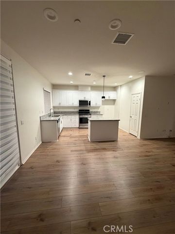 11415 Ferro, Victorville, CA 92392