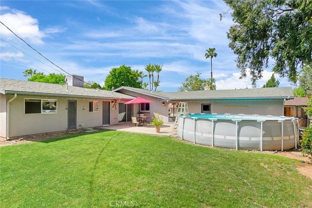 130 Sunridge Way, Redlands, CA 92373