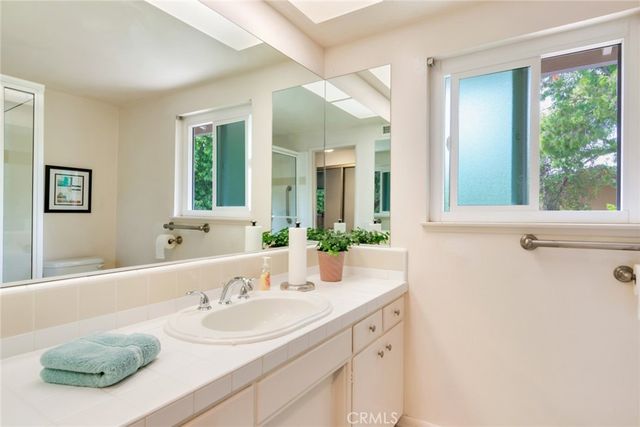 130 Sunridge Way, Redlands, CA 92373