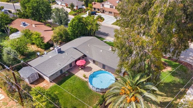 130 Sunridge Way, Redlands, CA 92373