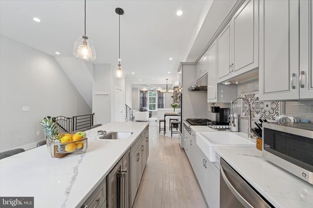 488 EVERGREEN AVE, Philadelphia, PA 19128