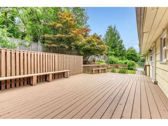9314 Sw TERWILLIGER Blvd, Portland, OR 97219