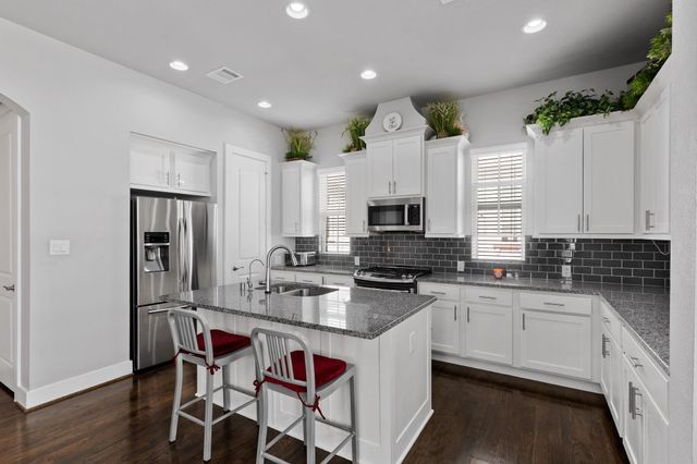 2706 Freund Street, Houston, TX 77003