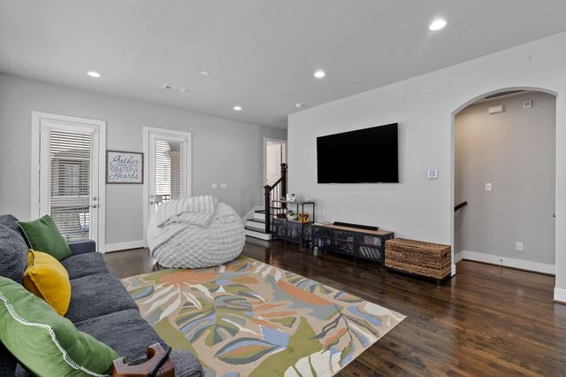 2706 Freund Street, Houston, TX 77003