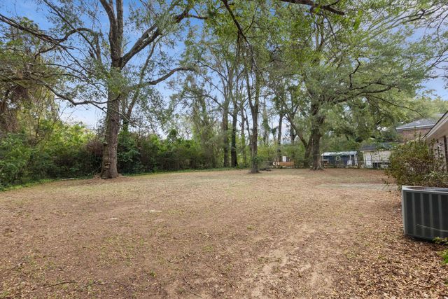 1072 Kentwood Circle, Charleston, SC 29412