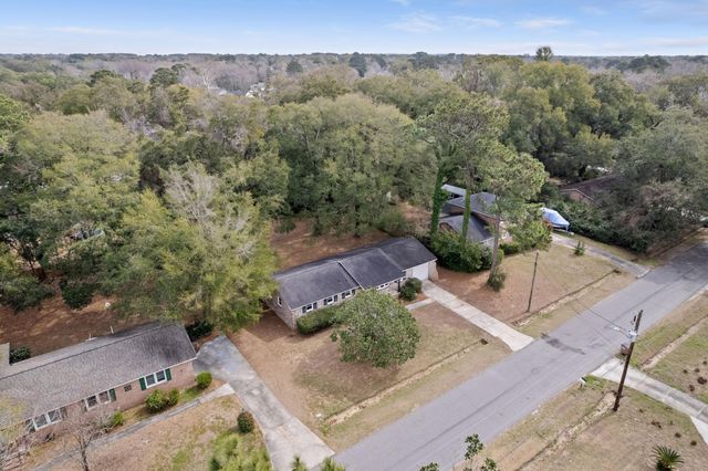 1072 Kentwood Circle, Charleston, SC 29412