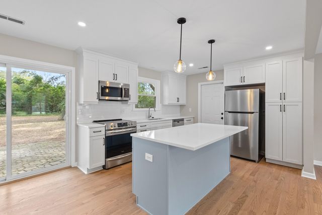 1072 Kentwood Circle, Charleston, SC 29412