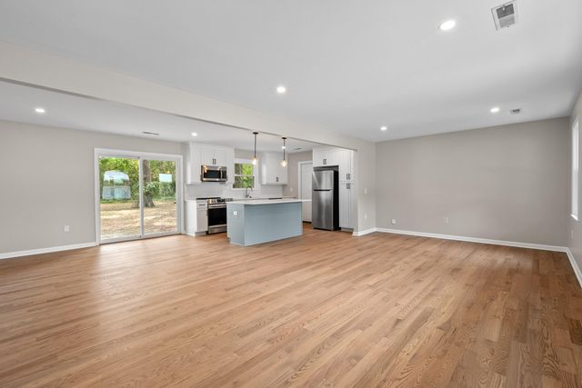 1072 Kentwood Circle, Charleston, SC 29412