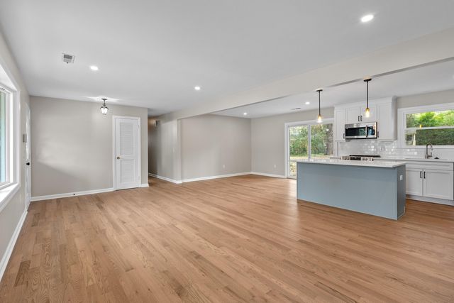 1072 Kentwood Circle, Charleston, SC 29412