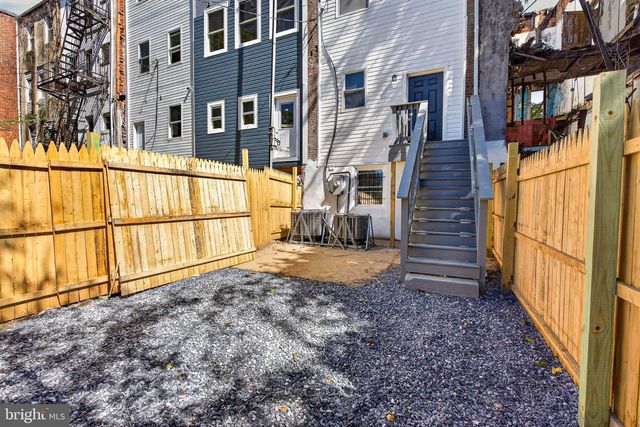 810 N CAREY ST, Baltimore, MD 21217