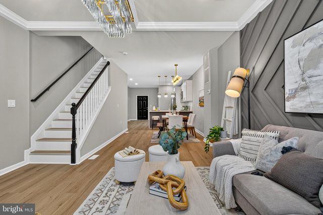 810 N CAREY ST, Baltimore, MD 21217