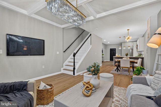 810 N CAREY ST, Baltimore, MD 21217
