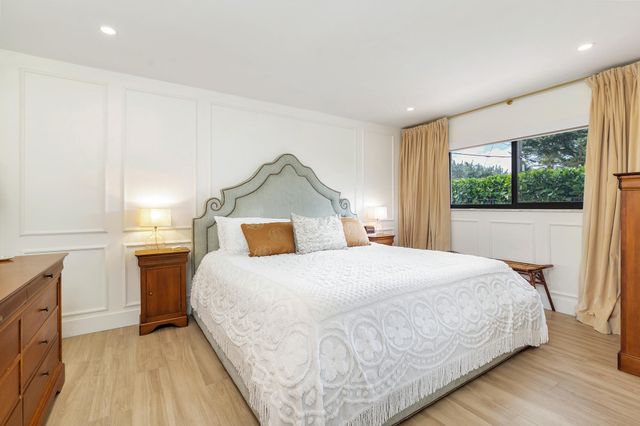 300 Edmor Road, West Palm Beach, FL 33405