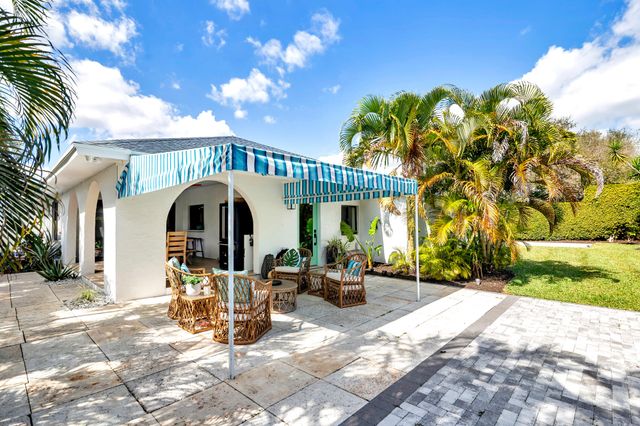 300 Edmor Road, West Palm Beach, FL 33405