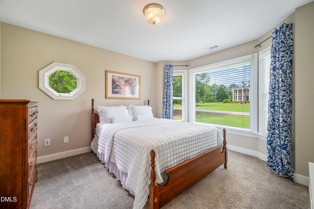 3412 Queen Ann Drive E, Clayton, NC 27527