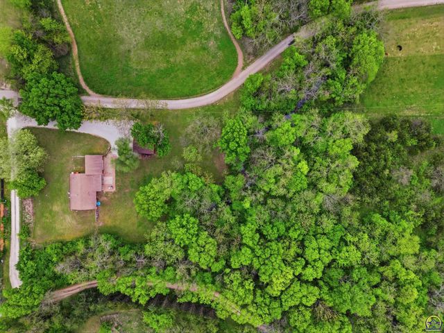 757 N Hanover ST, Auburn, KS 66402