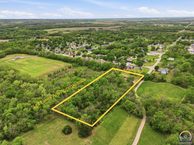 757 N Hanover ST, Auburn, KS 66402