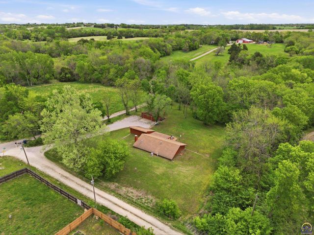 757 N Hanover ST, Auburn, KS 66402