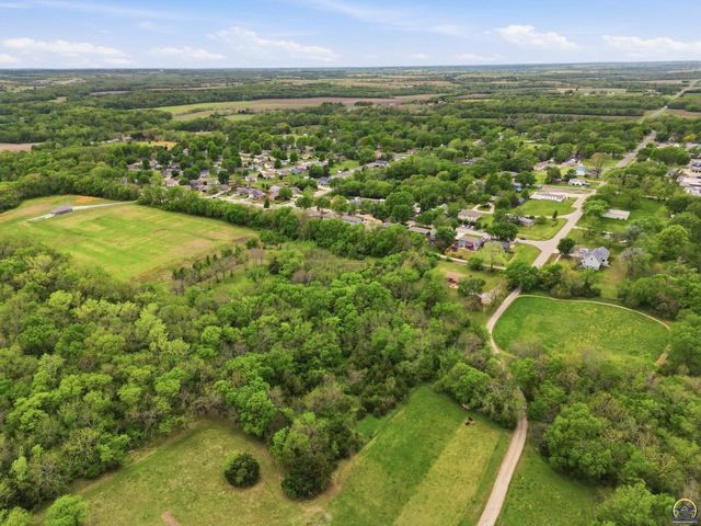 757 N Hanover ST, Auburn, KS 66402