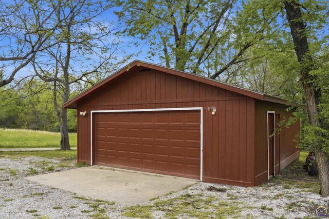 757 N Hanover ST, Auburn, KS 66402