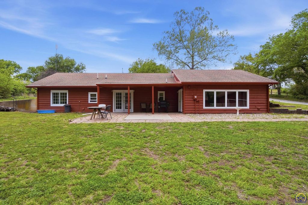757 N Hanover ST, Auburn, KS 66402
