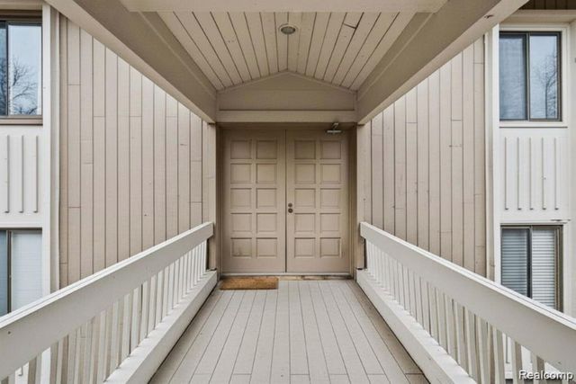 855 Cliffs Drive 303C, Ypsilanti Charter Township, MI 48198