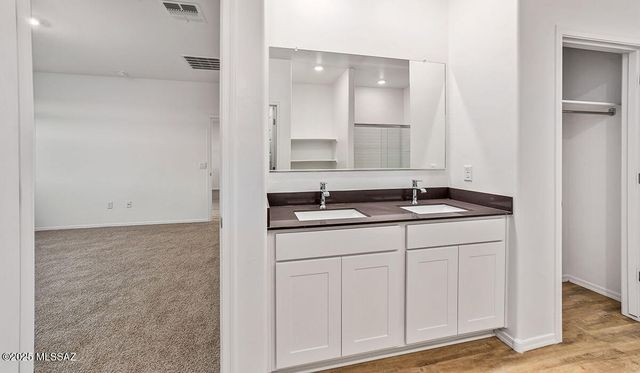 13487 N Laura Ellen Lane, Marana, AZ 85653