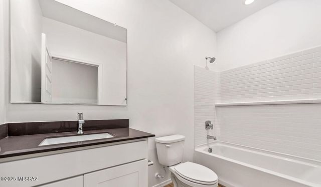 13487 N Laura Ellen Lane, Marana, AZ 85653