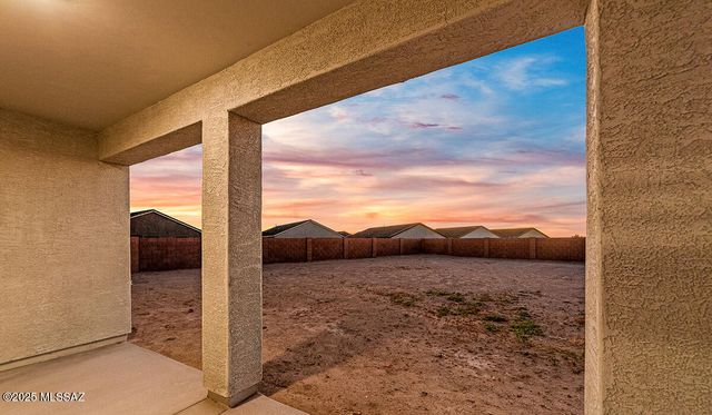 13487 N Laura Ellen Lane, Marana, AZ 85653