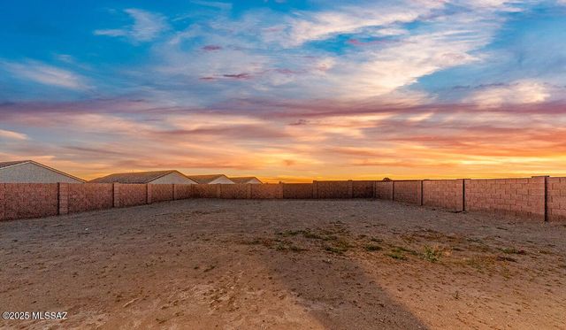 13487 N Laura Ellen Lane, Marana, AZ 85653