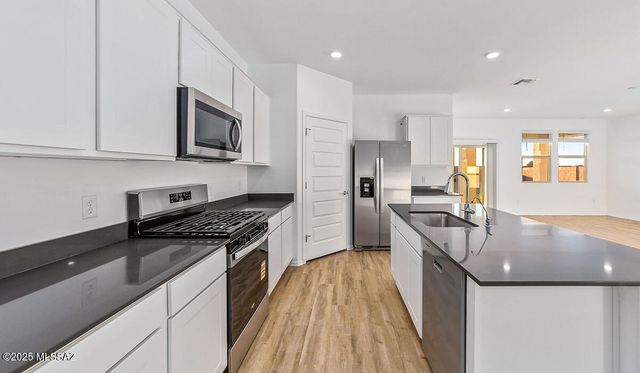 13487 N Laura Ellen Lane, Marana, AZ 85653