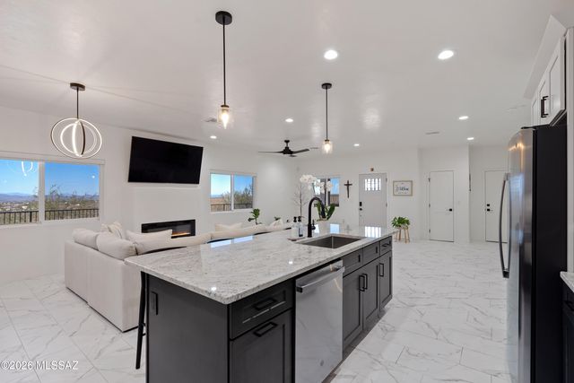 1810 Circulo Tortuga, Rio Rico, AZ 85648