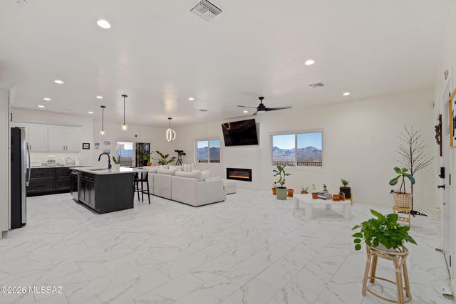 1810 Circulo Tortuga, Rio Rico, AZ 85648