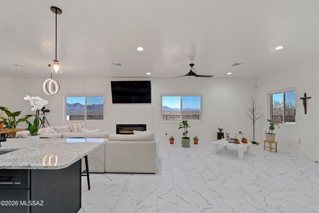 1810 Circulo Tortuga, Rio Rico, AZ 85648