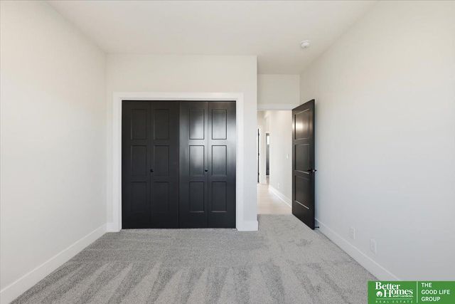 11003 S 98th Street, Papillion, NE 68046