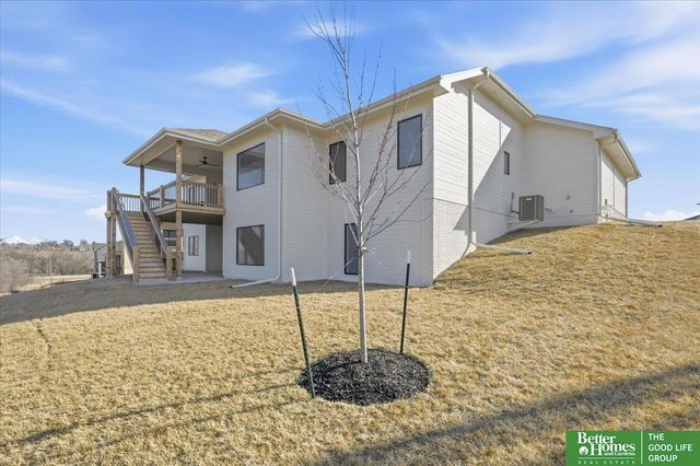 11003 S 98th Street, Papillion, NE 68046