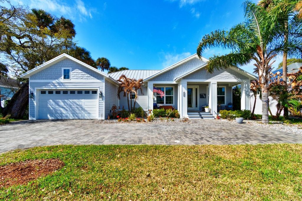 Image 2 of property listing at 1508 SAXON DRIVE, New Smyrna Beach, FL 32169