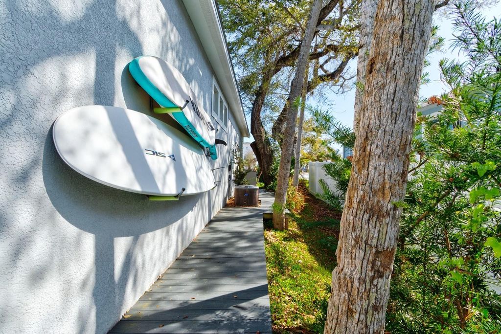 Image 32 of property listing at 1508 SAXON DRIVE, New Smyrna Beach, FL 32169